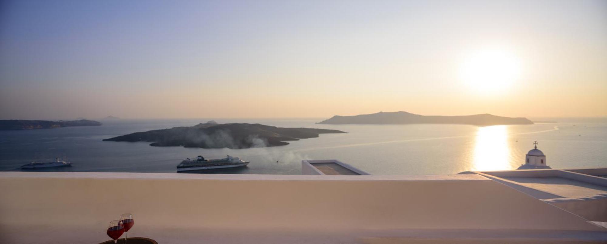 Anemos Family Suites Fira  Exteriér fotografie