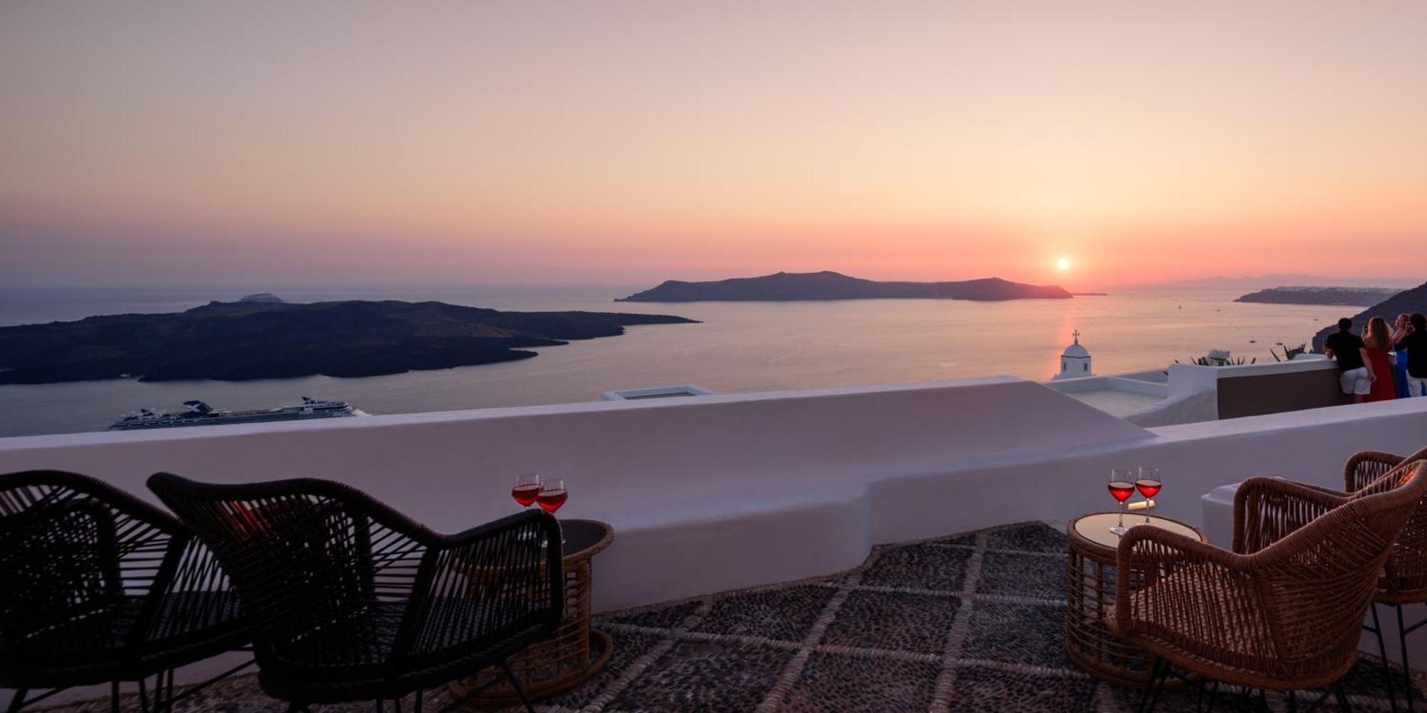 Anemos Family Suites Fira  Exteriér fotografie