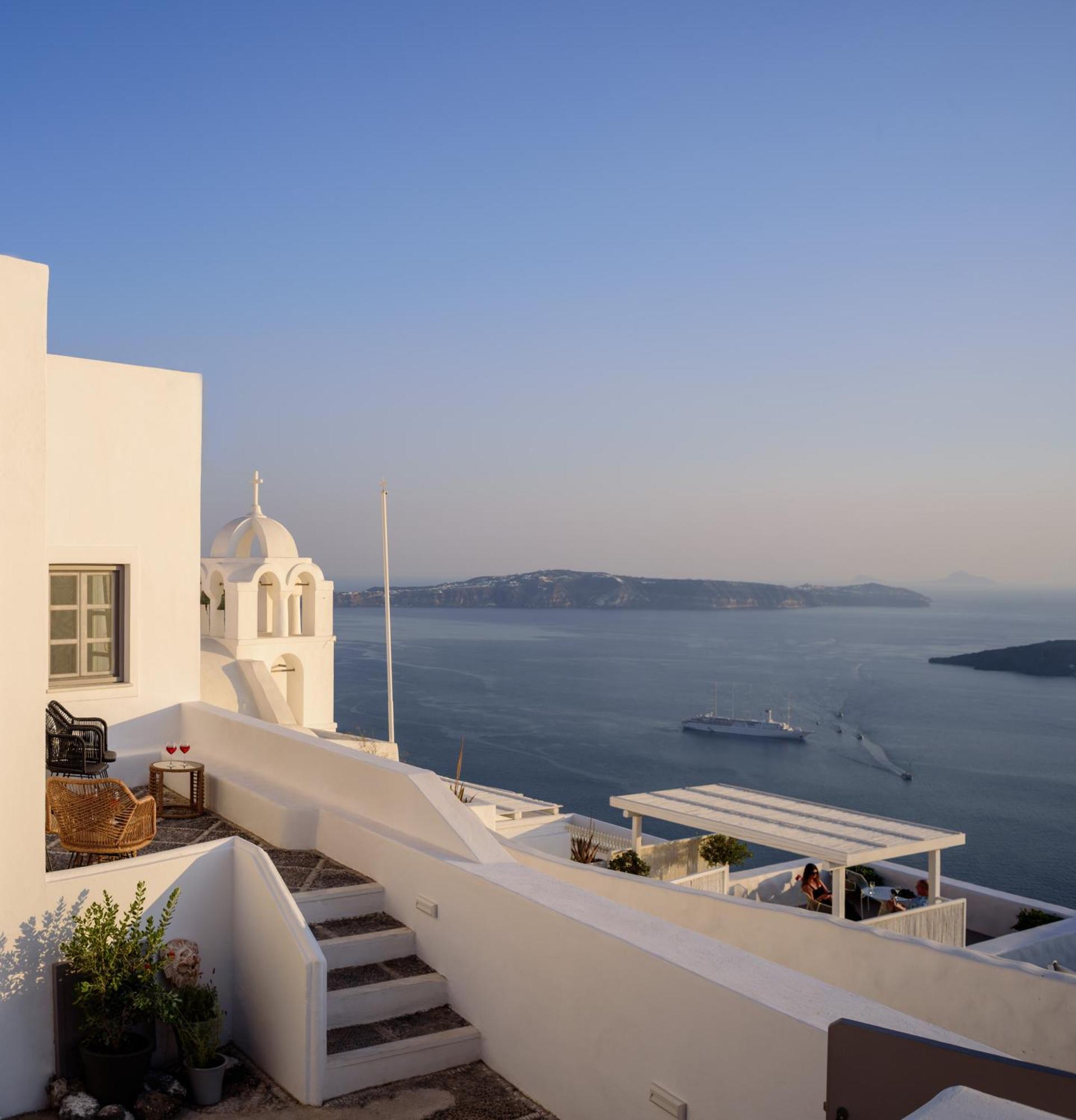 Anemos Family Suites Fira  Exteriér fotografie