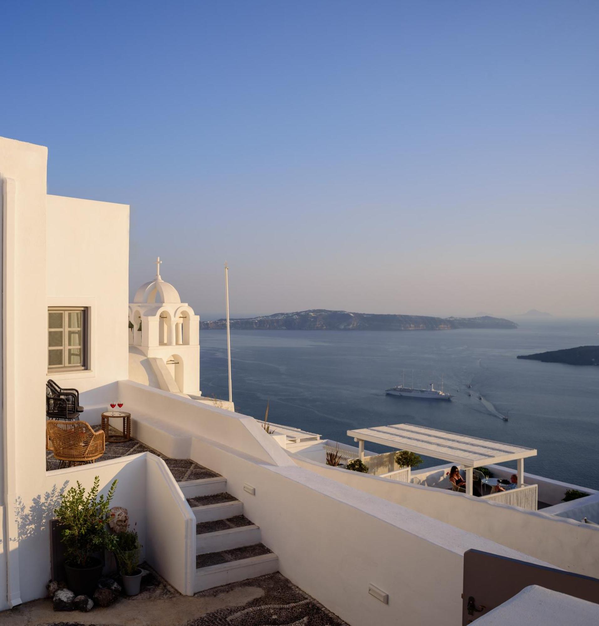 Anemos Family Suites Fira  Exteriér fotografie