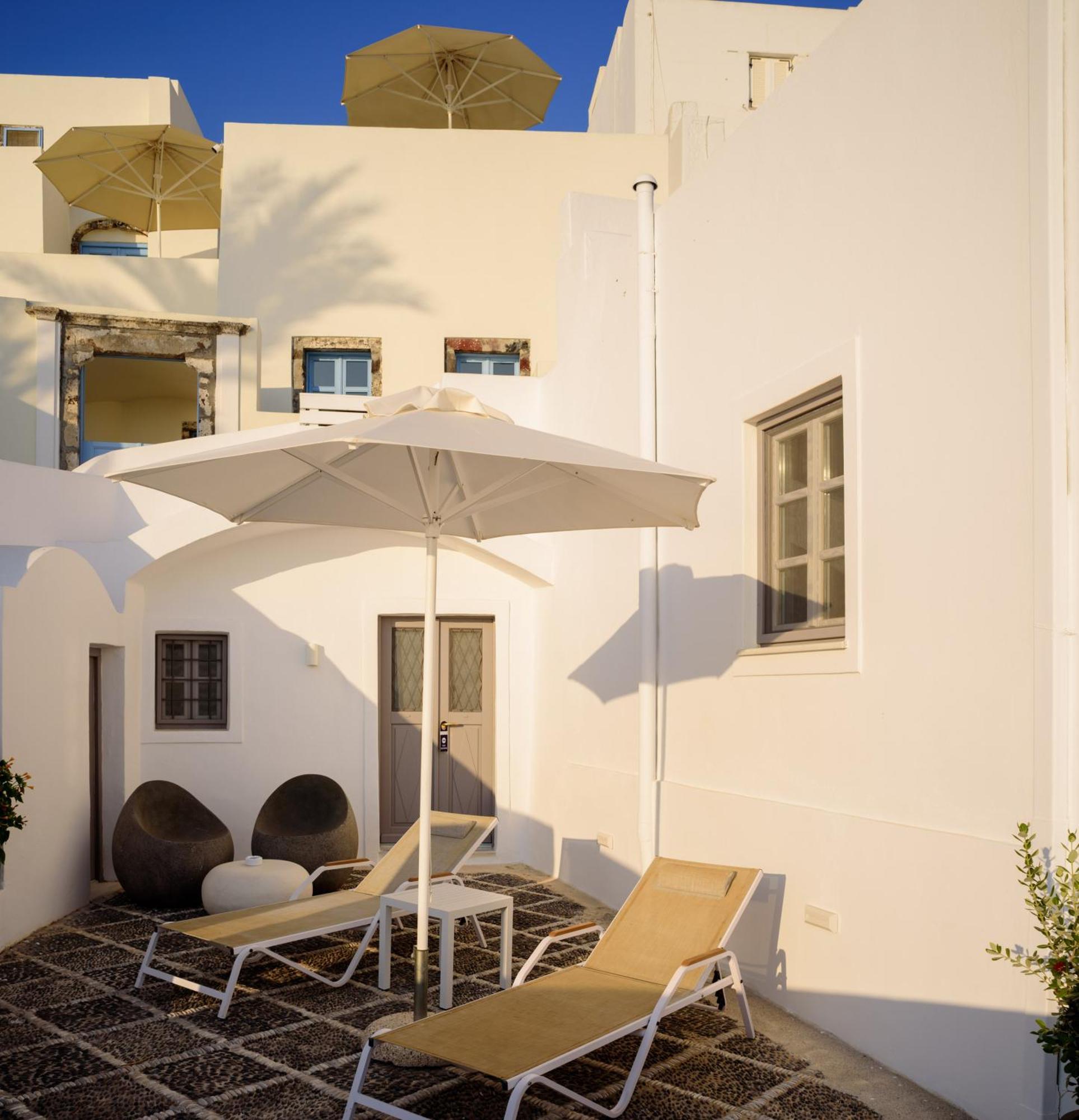 Anemos Family Suites Fira  Exteriér fotografie