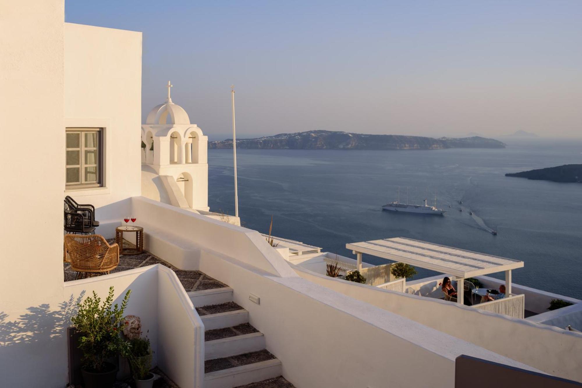 Anemos Family Suites Fira  Exteriér fotografie