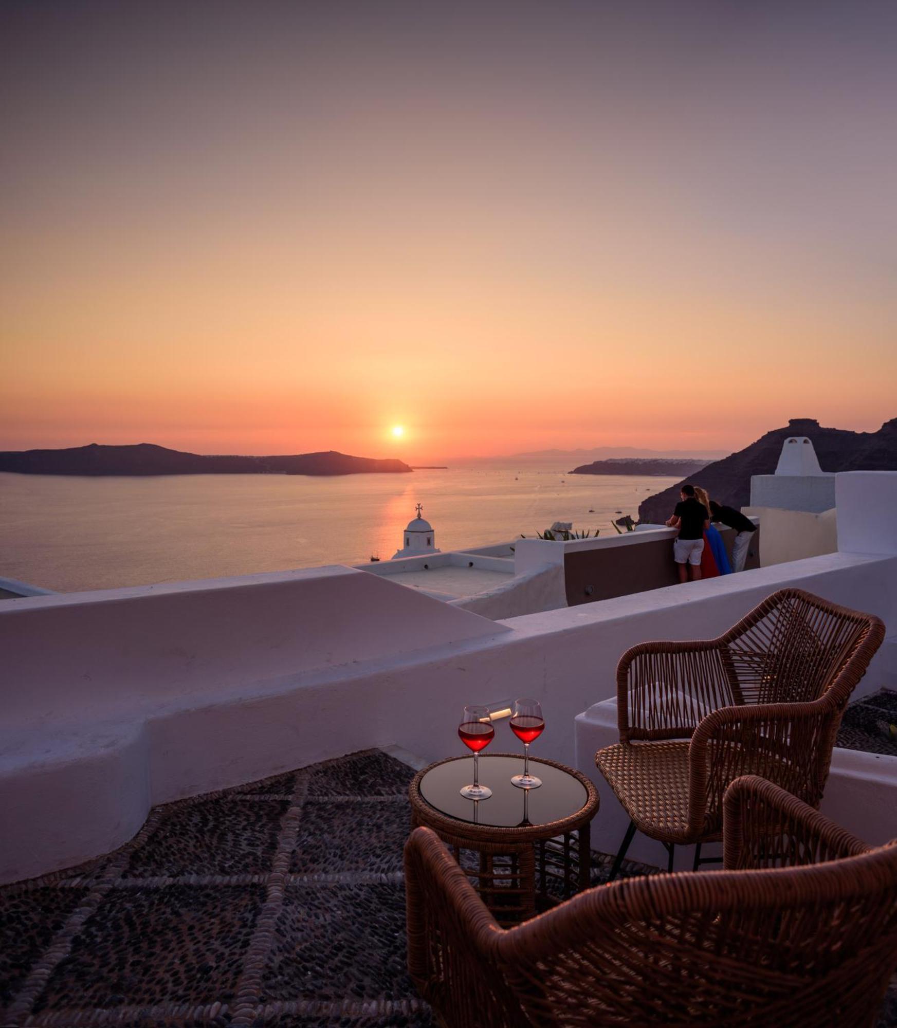Anemos Family Suites Fira  Exteriér fotografie