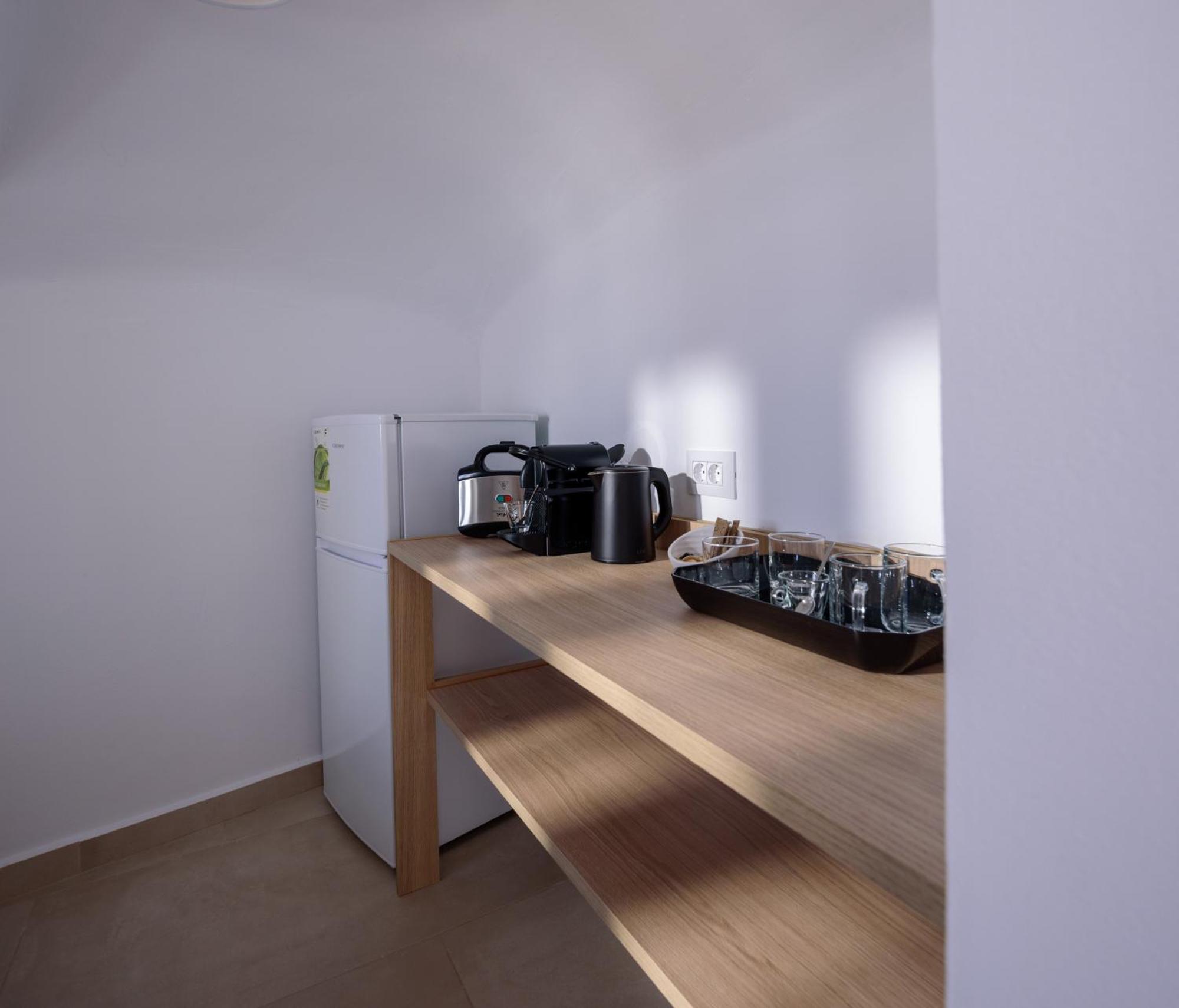 Anemos Family Suites Fira  Exteriér fotografie