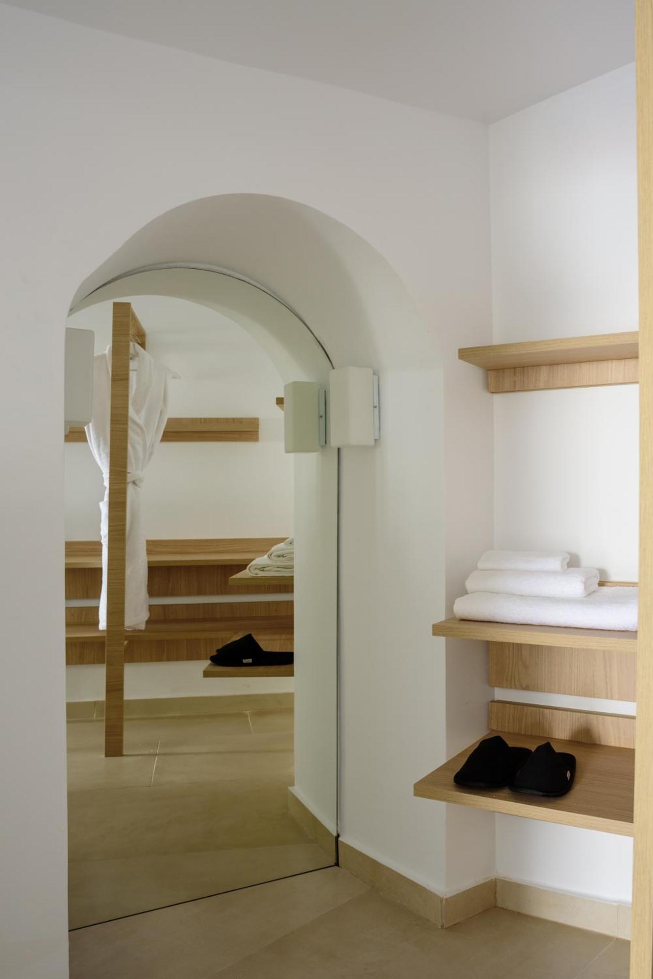 Anemos Family Suites Fira  Exteriér fotografie
